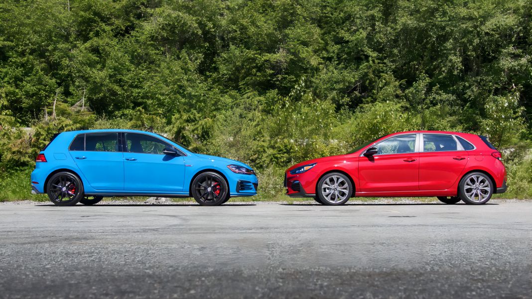 Turbocharged Showdown: Hyundai Elantra vs Volkswagen Golf GTI – A Compact Car Clash!|http://i.hohocar.com