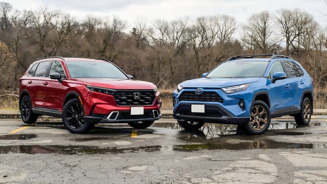 Riding High: Honda CR-V vs Toyota RAV4 – A Battle of SUV Titans!|http://i.hohocar.com