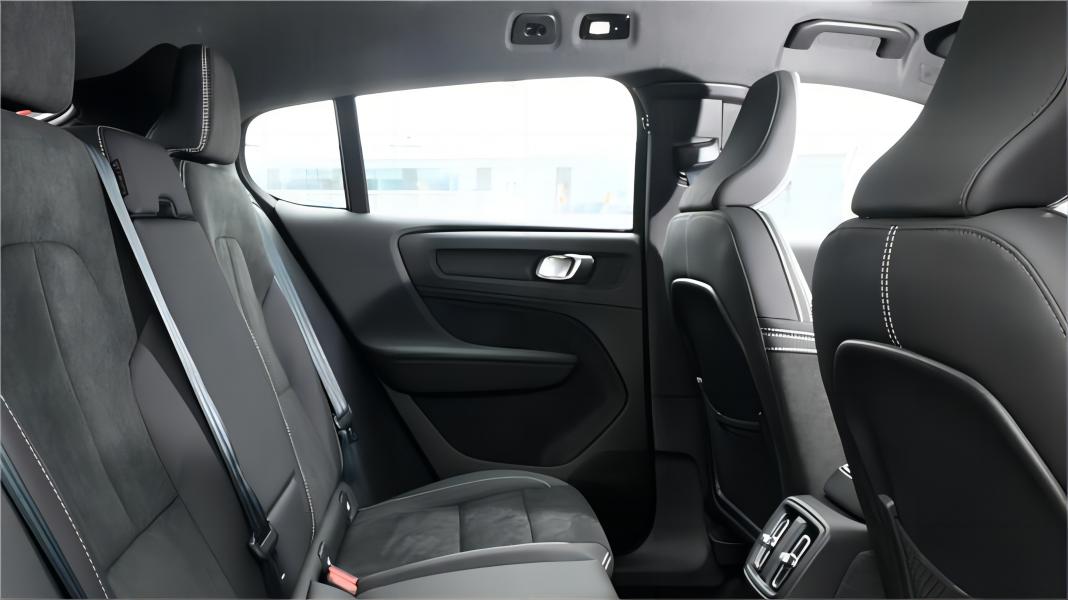 Volvo C40 Recharge - A Symphony of Innovations