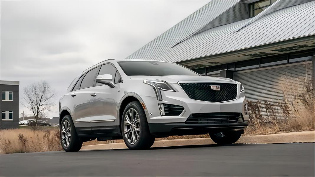 Cadillac XT5: Enhancing your driving experience with luxury and technology!